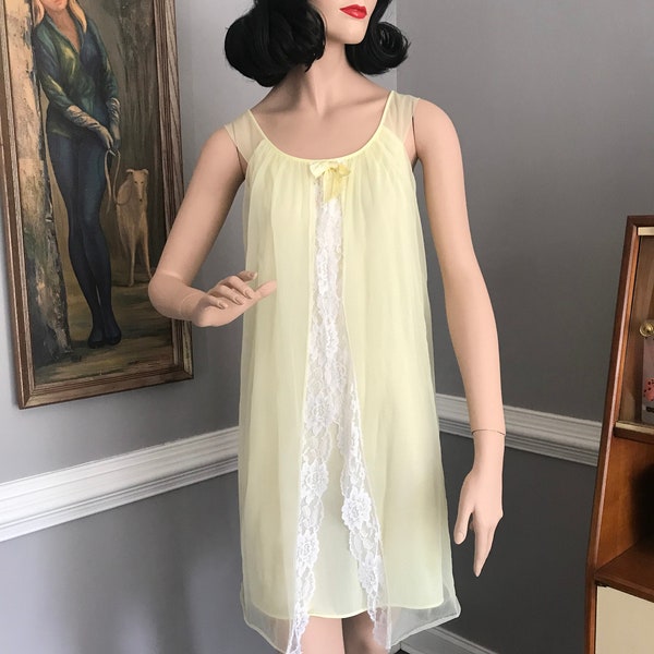 Vintage 1960s Yellow Babydoll Nightie Nightgown Size 32-34 S