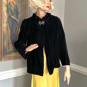 Vintage 30s 40s Black Velvet Opera Coat Art Deco Evening Holiday Cape M
