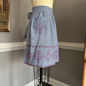 Vintage Apron Blue & White Gingham Half Apron Chicken Scratch Embroidered S/M