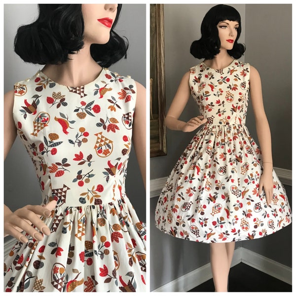 Vintage 1950s Novelty Print Dress Birds & Cherry Baskets XS/S