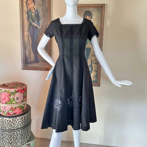 Vintage 1950s Black Audrey Novelty Lace Panels Dress Rockabilly XXS *wounded