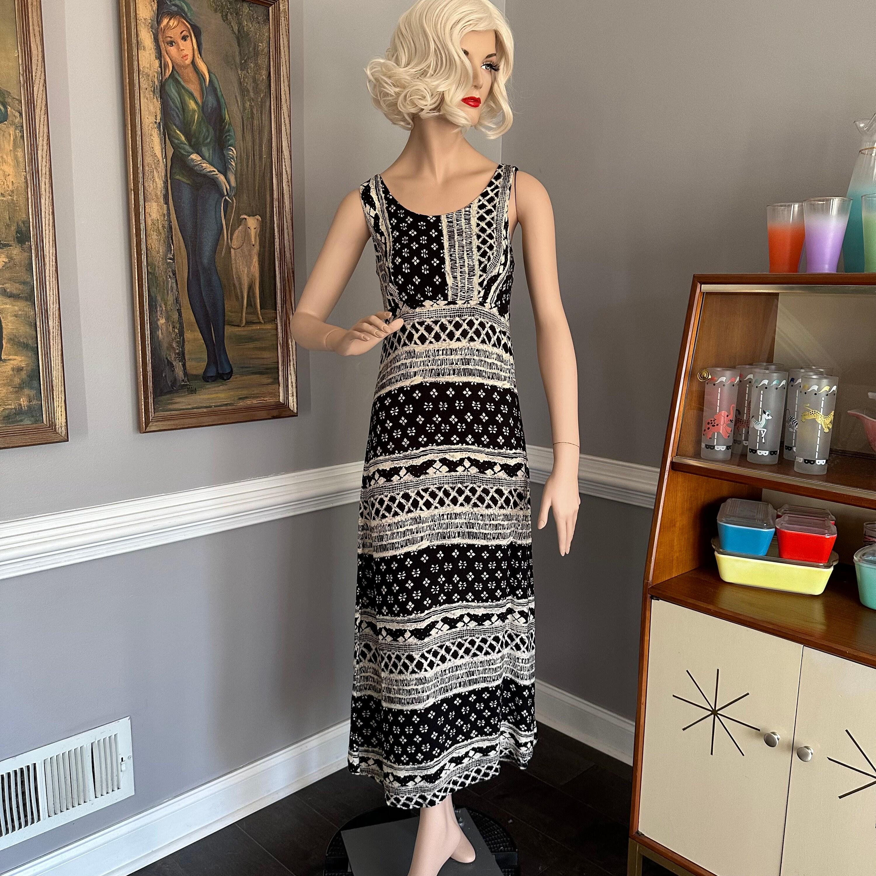abstract black and white dress Tulleen Black and White Abstract Dalmeny Dress main image 0