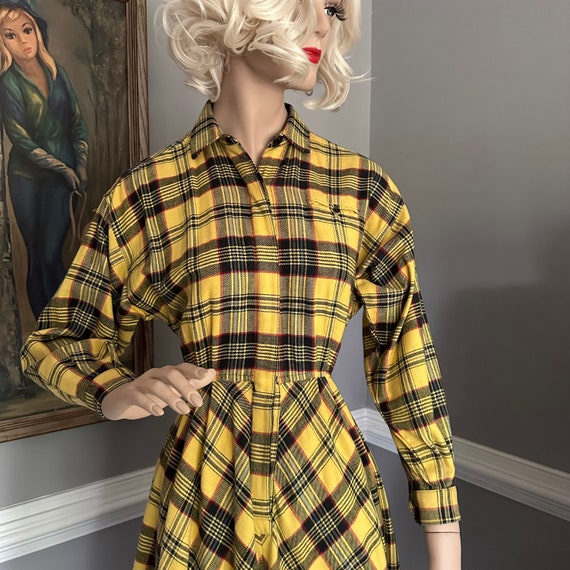 Vintage Plaid 80s does 50s Lucy Shirtwaist Dress … - image 5