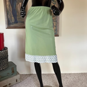 Vintage 1960s Avocado Green Half Slip Skirt Lace Detailing Hem S/M
