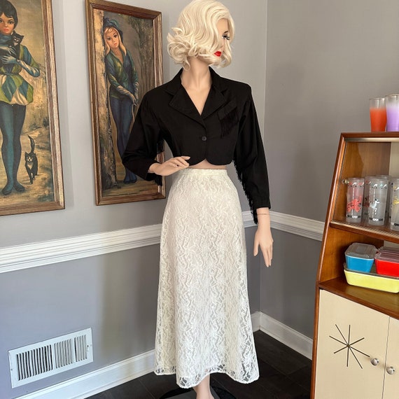 Vintage 1980s Ivory Lace Maxi Skirt Formal/ Weddi… - image 1