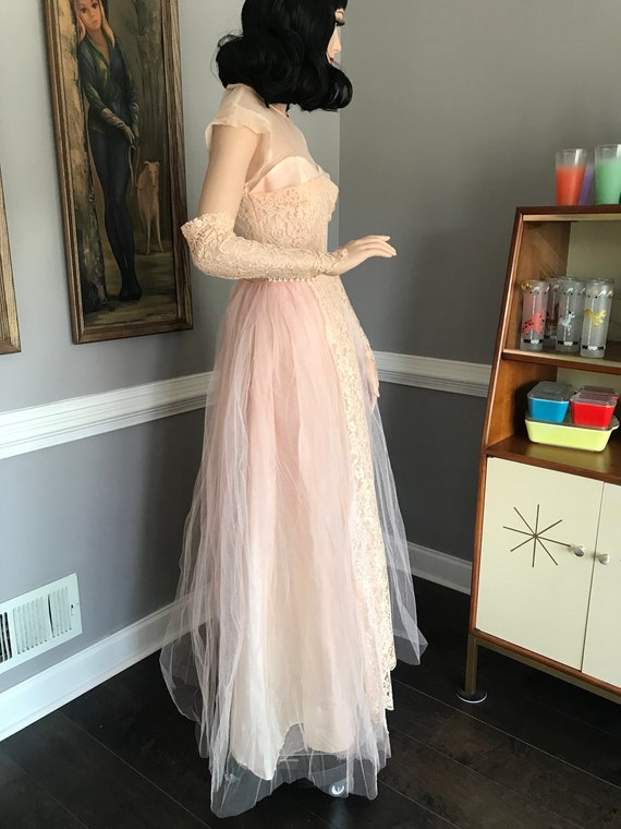 Vintage 1950s Prom Dress Pale Pink Lace & Tulle w… - image 2