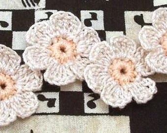 Crochet Flower Appliques in Peach and Natural