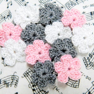 Crochet Stone, Pink and White, Flowers Mini Flowers, Crochet Flower Appliques image 1