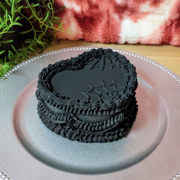 Gothic "Cake" Jewelry Box