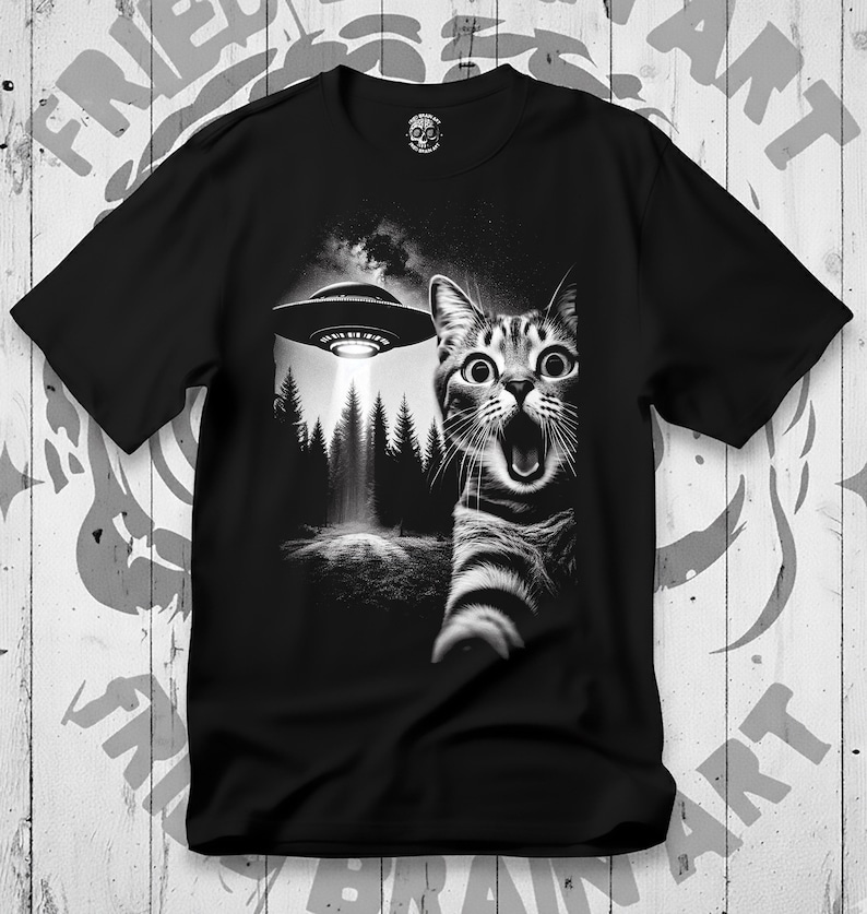 Funny Cat Selfie UFO T-Shirt: Unisex Cotton Comfort image 3