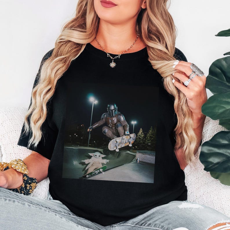 Mandalorian Grogu Skateboardtröja, Rolig Star Wars Baby Yoda Skatepark Grafisk T-shirt för Herrar Damer bild 4