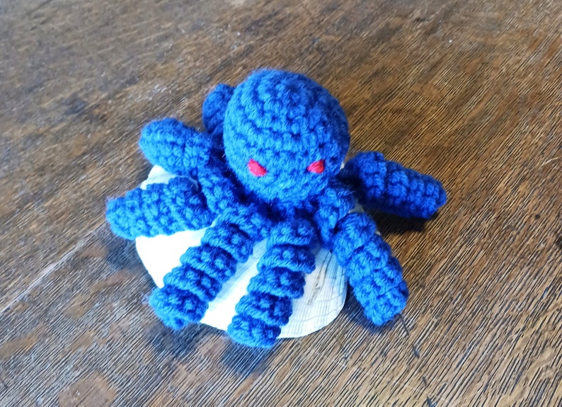 Catnip Crochet Octopus Cat Toy. Spiral Tentacles Octopus with Catnip. Cat Toy. Handmade Crochet Catnip Toy with Organic Catnip Royal Blue Octopus