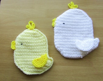 Mama Chick & Baby Chick Potholders. 2-Piece Kitchen Set. Kitchen/Home Décor. Country Kitchen Accessories. Potholders/Hot Pads Gift Idea