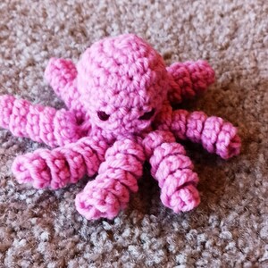 Catnip Crochet Octopus Cat Toy. Spiral Tentacles Octopus with Catnip. Cat Toy. Handmade Crochet Catnip Toy with Organic Catnip Pink Octopus