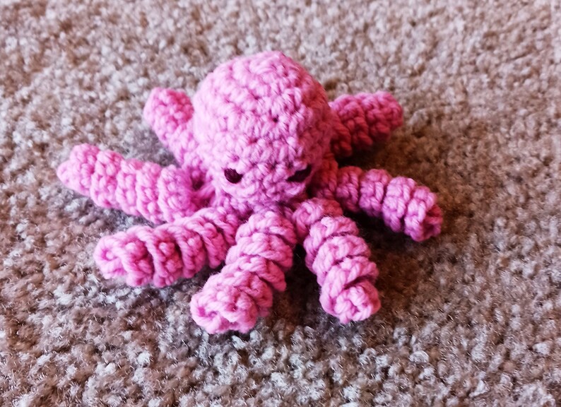 Catnip Crochet Octopus Cat Toy. Spiral Tentacles Octopus with Catnip. Cat Toy. Handmade Crochet Catnip Toy with Organic Catnip image 4