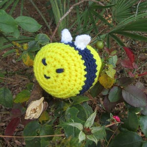 Holly Honey Bee in Plush Crochet. Soft Toy Amigurumi Honey Bee. Kawaii Crochet Bee. Stuffed Animal Toy. Gift Idea for Kids & Bee Lovers image 2
