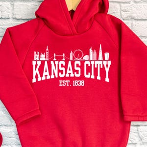 Download digitale PNG - Skyline di KANSaS CITY Est 1838 - per trasferimenti DTF per artigianato e magliette