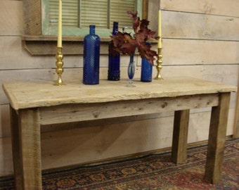 Stolik kawowy (głębokość 30" x 12" x wysokość 32") (na zdjęciu ma wymiary 48" x 20" x wysokość 32"), można zamówić z półką lub bez