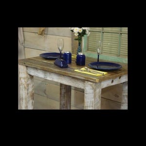 Mesa de bar de madera de deriva oceánica (30" x 20" x 30" a 42" de alto) (la imagen muestra 36" x 24" x 36" de alto)