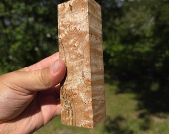 Stabilized clear Birdseyemaple block for use in knifemaking, ringmaking, jewelry, boxmod and carving.