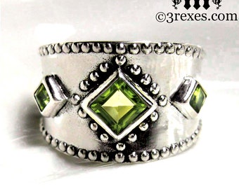 3 Wishes Silver Ring Green Peridot Medieval Band Size 8.5