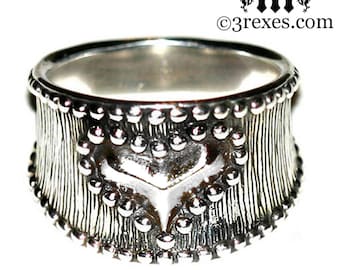 Medieval Gothic Heart Ring Alice In Wonderland Silver Studded Wide Band Size 7