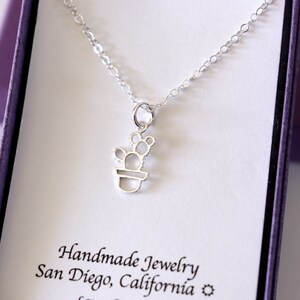 Collier cactus en argent sterling, cadeau de l'amitié, collier à breloques succulentes, carte de remerciement, nature, délicat cactus en argent