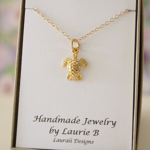 Sea Schildkröte Charme Halskette, Freundschaft Geschenk, Gold, Bestie Geschenk, Gold Schildkröte, Danke-Karte, Ocean Life Charme, gelbe Schildkröte Nautik