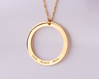 Personalized Sterling Silver Family Name Circle Necklace