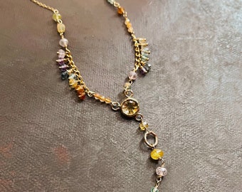 Collier en Y avec lunette en citrine jaune - Collier multi-pierres rempli d'or 14 carats - Collier en or enveloppé de fil - Collier féminin multicolore délicat