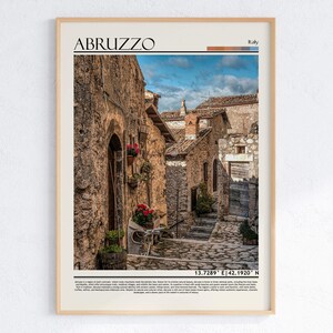 Abruzzen Italien Historisches Dorf Street Art | Italienische Altstadt Poster | Italien Mittelalterliche Architektur Poster | Europa Reise Dekor