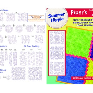 Puede incluir: Un libro de diseños de edredones llamado "Summer Hippie" de Piper's Embroidery & Quilting. La portada muestra un edredón con símbolos de paz y patrones florales. El libro incluye bloques, bordes y diseños de acolchado. Contiene 22 diseños únicos.