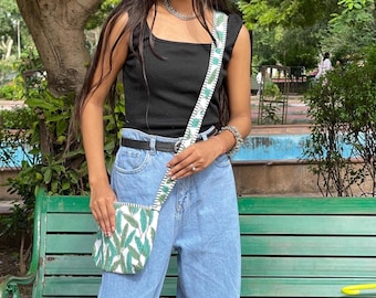 Bolso bandolera informal, bolso estilo hobo con correa ajustable, bolso de viaje ligero para uso diario.