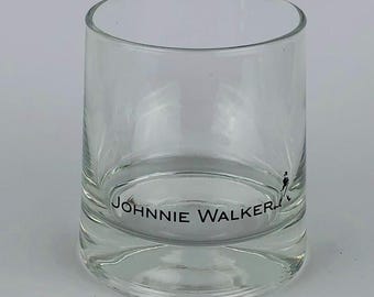 2 vasos de whisky Johnnie Walker