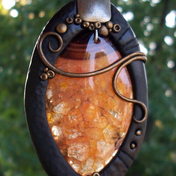 Pendant Tangerine Agate Geode with polymer clay