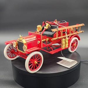 Hand Painted 1916 Ford Model T Fire Truck, Franklin Mint, 1:16 Scale Die Cast Model, Heavy, Collectible, Vehicle, Fireman