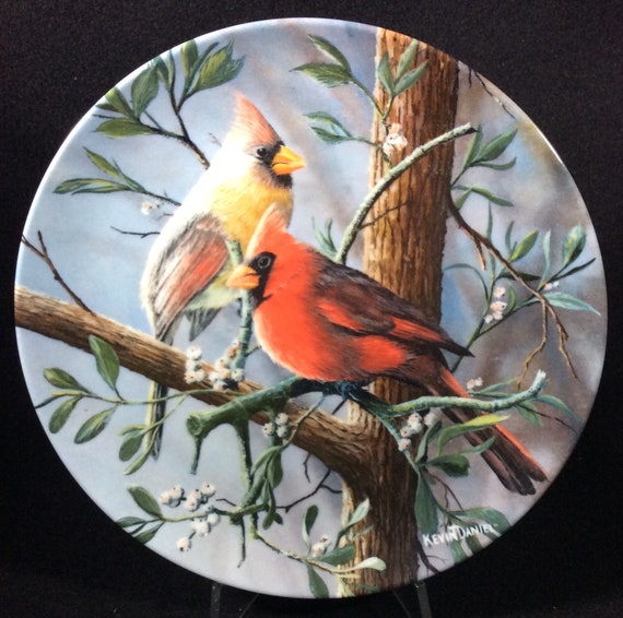 The Cardinal Collector Plate By Kevin Daniel For Edwin M Etsy