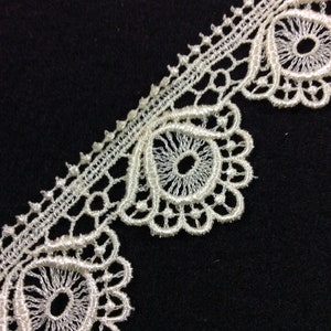 Ivory Scalloped Venise Lace 1 3/4 Inch Wide, By The Yard, Trims, Trim, Wedding, Garments, Infant, Hat, Milinery, Costuming, Fashion Design
