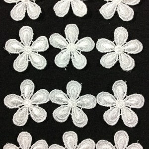 White Venise Daisy Appliques, One Dozen, Dyeable, Trims, Trim, Wedding, Garments, Infant, Millinery, Costuming, Fashion Design, Flower