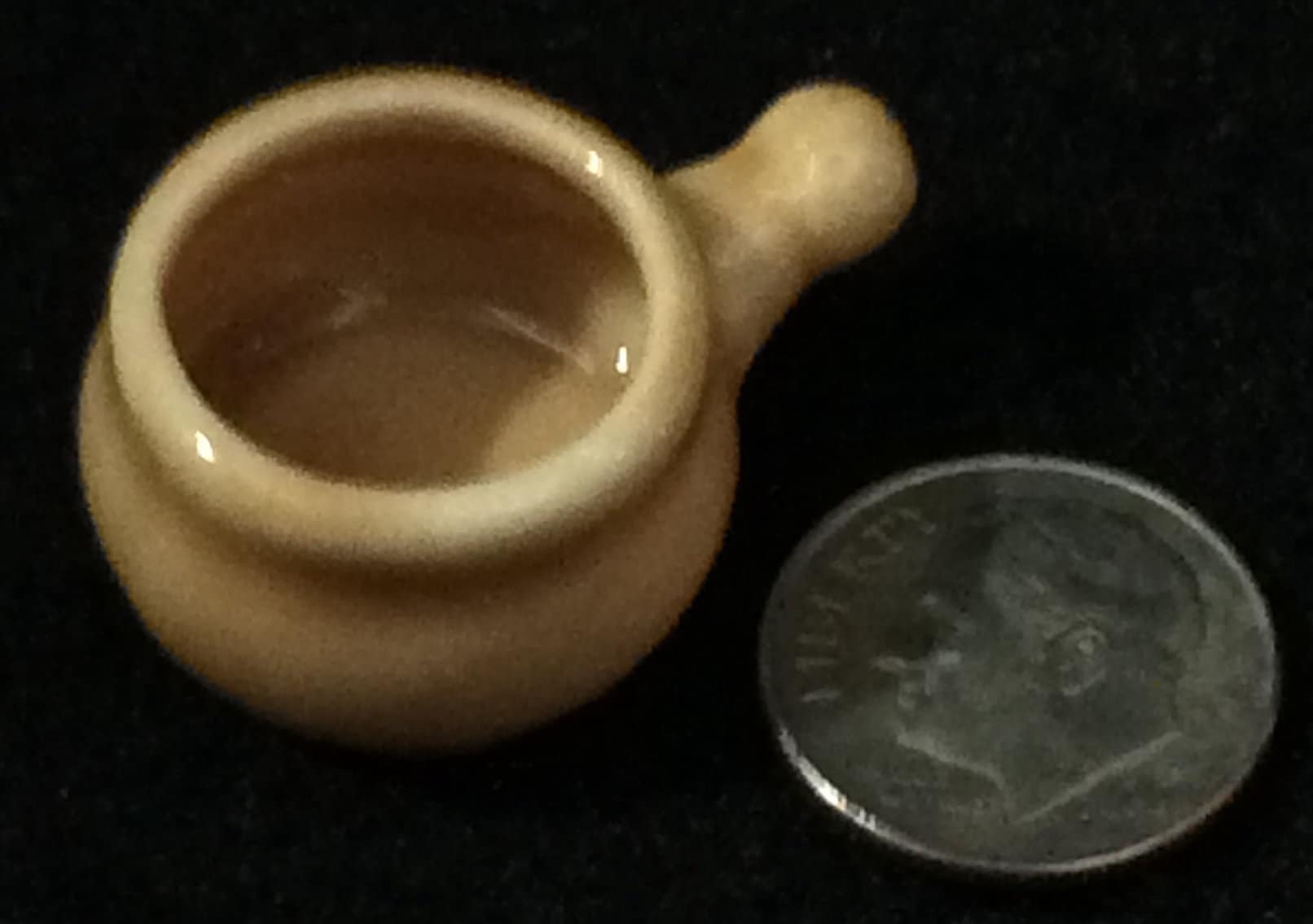 Miniature Tiny Ceranic Pot With Handle, Doll House, Shadow Box, Diorama, Altered Art, Mixed Media, Kitchen, Chamber Pot, Crock