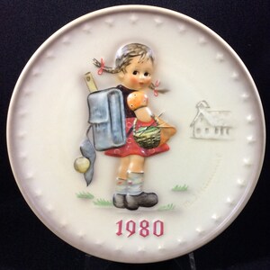 1980 Annual Plate In Bas-Relief, Tenth Edition, Goebel, M.J. Hummel, West Germany, Decorative, Commemorative, Collectible