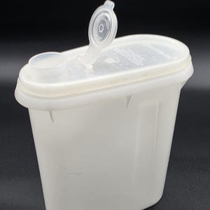 Jarra de suco vintage Tupperware de um litro, branca, com tampa, 792-1, para bebidas, camping, piquenique, café da manhã