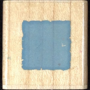 Pequeño sello de goma montado en madera de fondo de Hero Arts, A2183