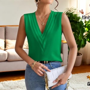 Women&#39;s V-Neck Sleeveless Blouse | Casual Solid Color Shirt | Minimalist Oversized Summer Top | Comfortable Everyday Workwear
