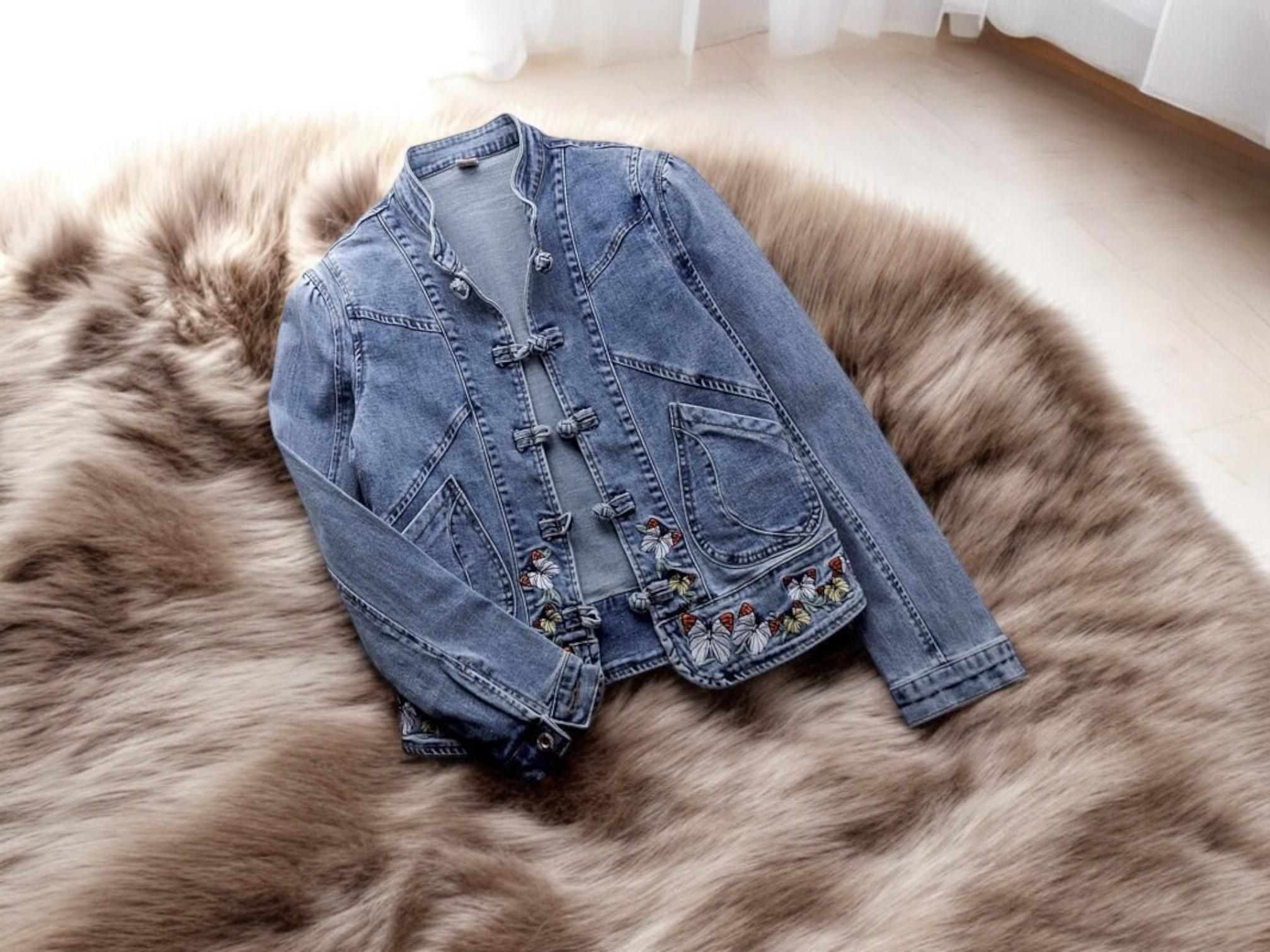 Vintage Print Short Denim Jacket