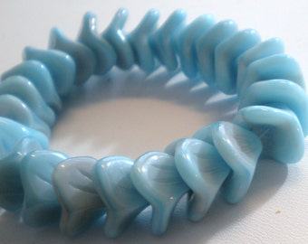 12mm Sea Blue Flower Glass Bead 5 Inch Strand