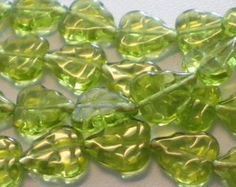8mm x 10mm Green Leaf Glass Bead 10 Inch Strand