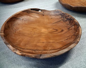 Teakhouten schaal/dienblad voor bloemen, planten en fruit, een natuurlijke doe-het-zelf tafeldecoratie.