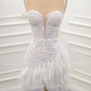 Short Beaded and Feather Wedding Dresses. Luxury Mini Wedding Dresses. Custom Short Reception Dresses. Short Feather Party Dresses.