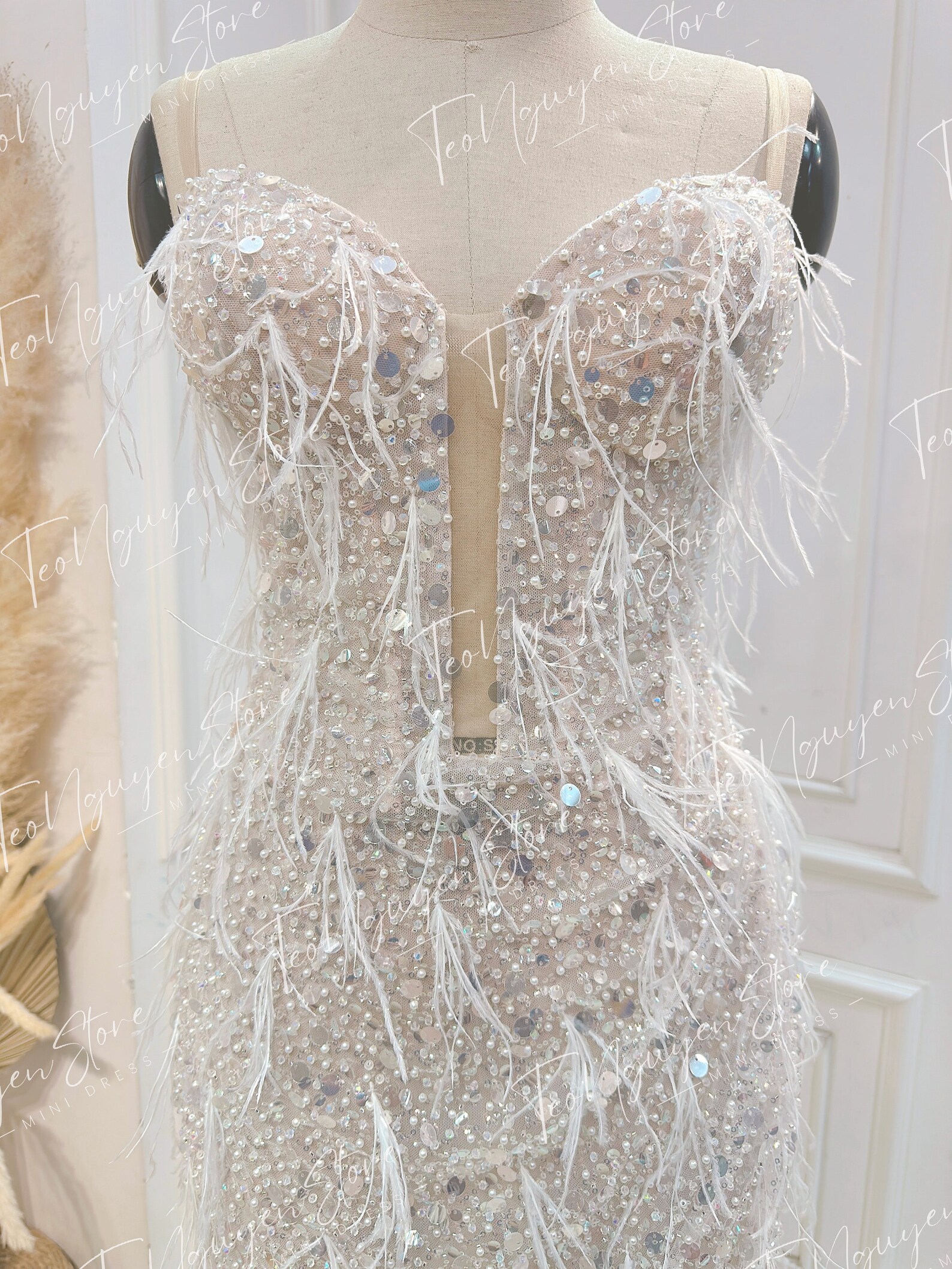 Glamorous White Mini Short Wedding Dress with Sparkling Beaded Straps for a Luxe Look